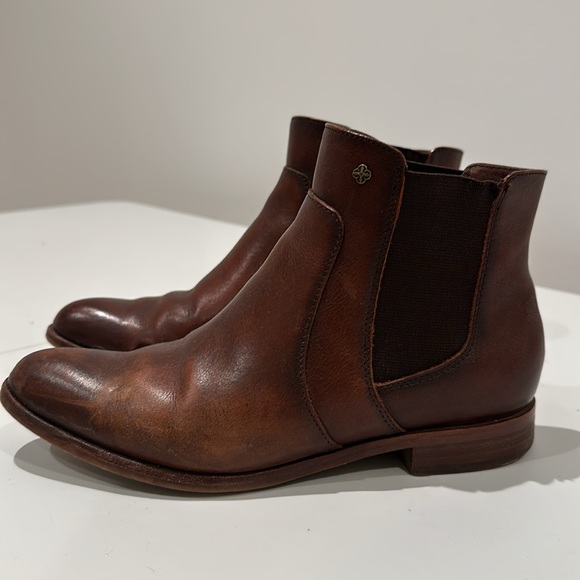 Isola Chelsea Boots in Cognac Brown - Picture 3 of 10